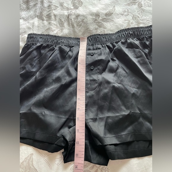 NWT VS Pink Rhinestone Skeleton Hands Black Satin Sleep Shorts Small Boxers - Picture 4 of 9